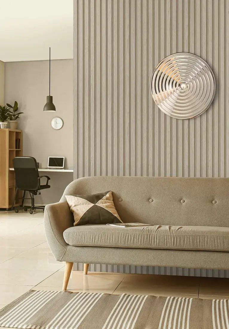 Noor — Fine fluted louver wall